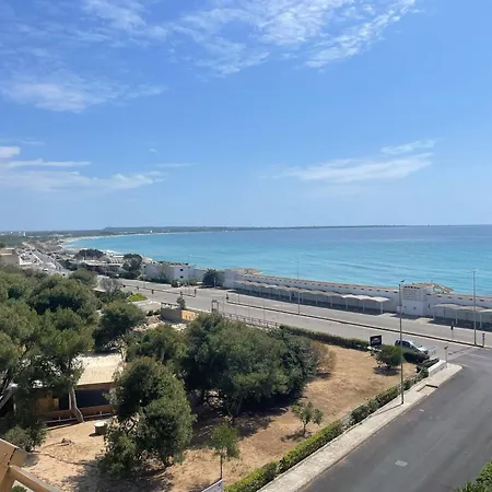 Mare E Cielo Fronte Mare Apartment *
