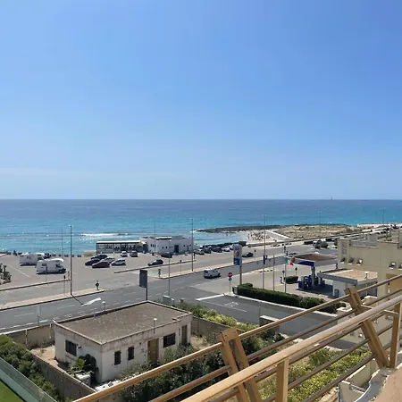 Mare E Cielo Fronte Mare
