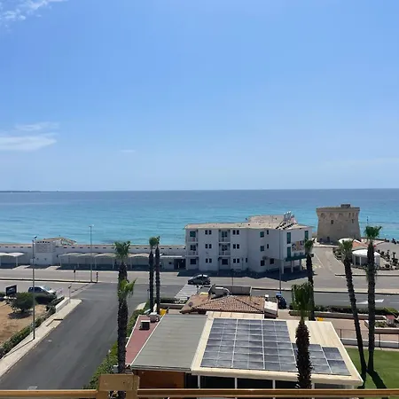 Mare E Cielo Fronte Mare Apartment *