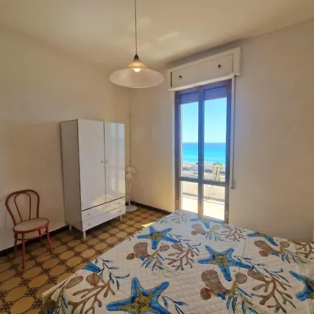 Apartment Mare E Cielo Fronte Mare *